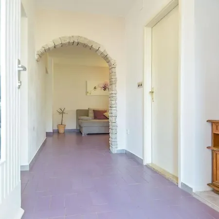 Gostinjska kuća Apartment Medulin 3*