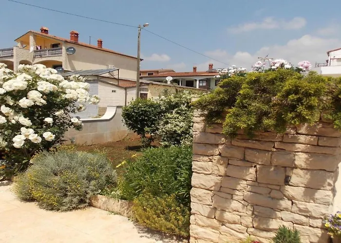 Gostinjska kuća Apartment Medulin 3*