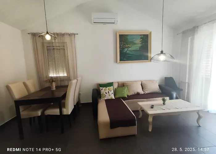 Apartment Medulin Gostinjska kuća 3*